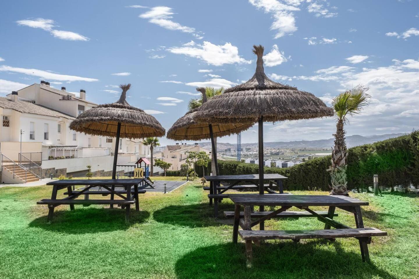 Relaxation, Golf & Beach Caleta De Velez Bagian luar foto