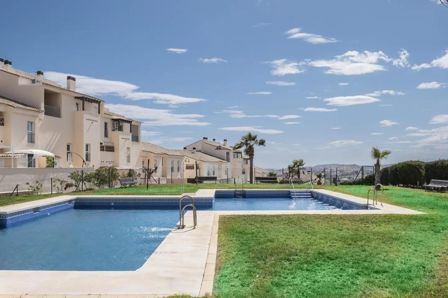 Relaxation, Golf & Beach Caleta De Velez Bagian luar foto